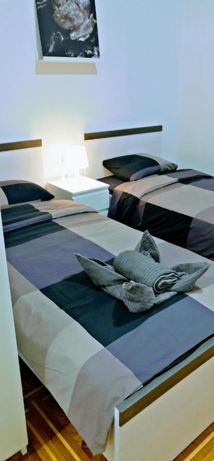 Zpula Center Studio Apartments Kültér fotó
