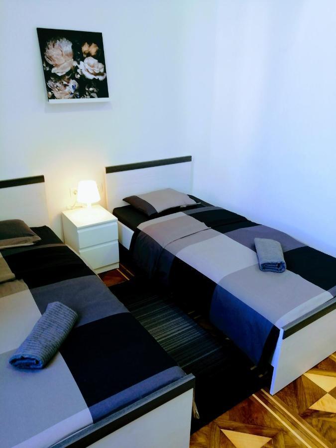 Zpula Center Studio Apartments Kültér fotó