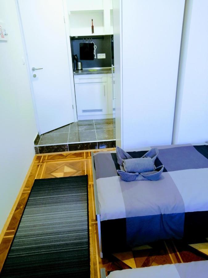 Zpula Center Studio Apartments Kültér fotó