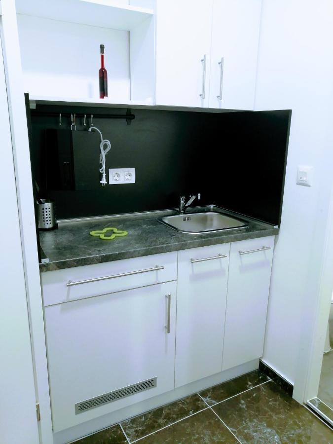 Zpula Center Studio Apartments Kültér fotó