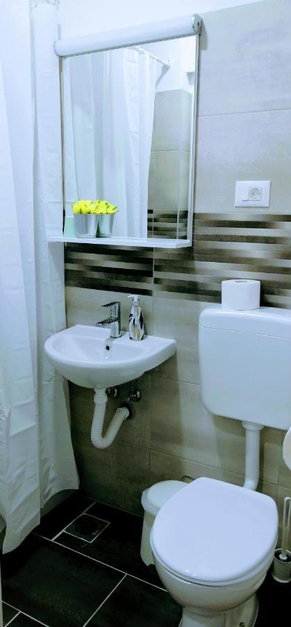 Zpula Center Studio Apartments Kültér fotó