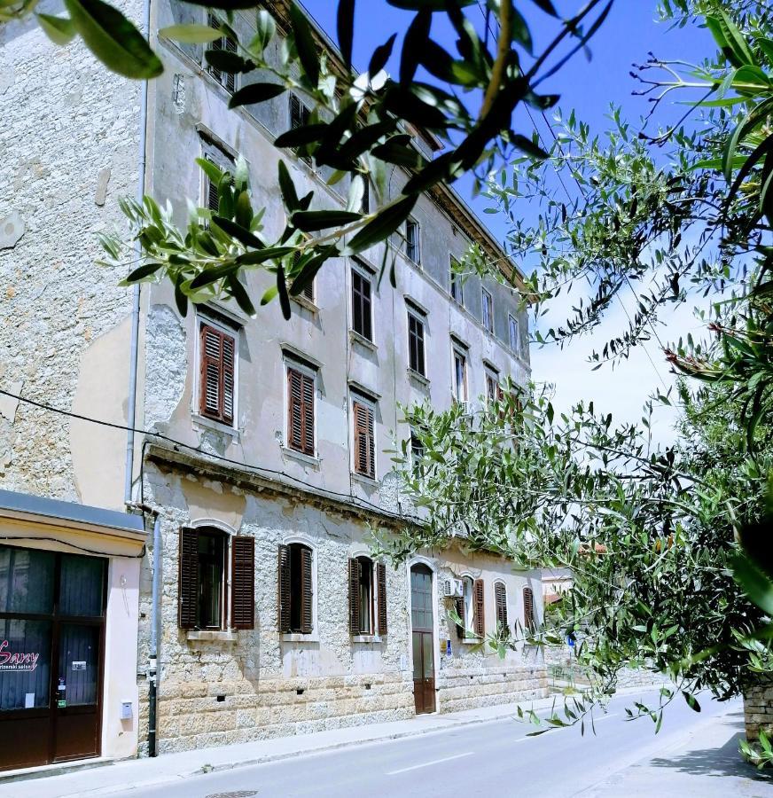 Zpula Center Studio Apartments Kültér fotó