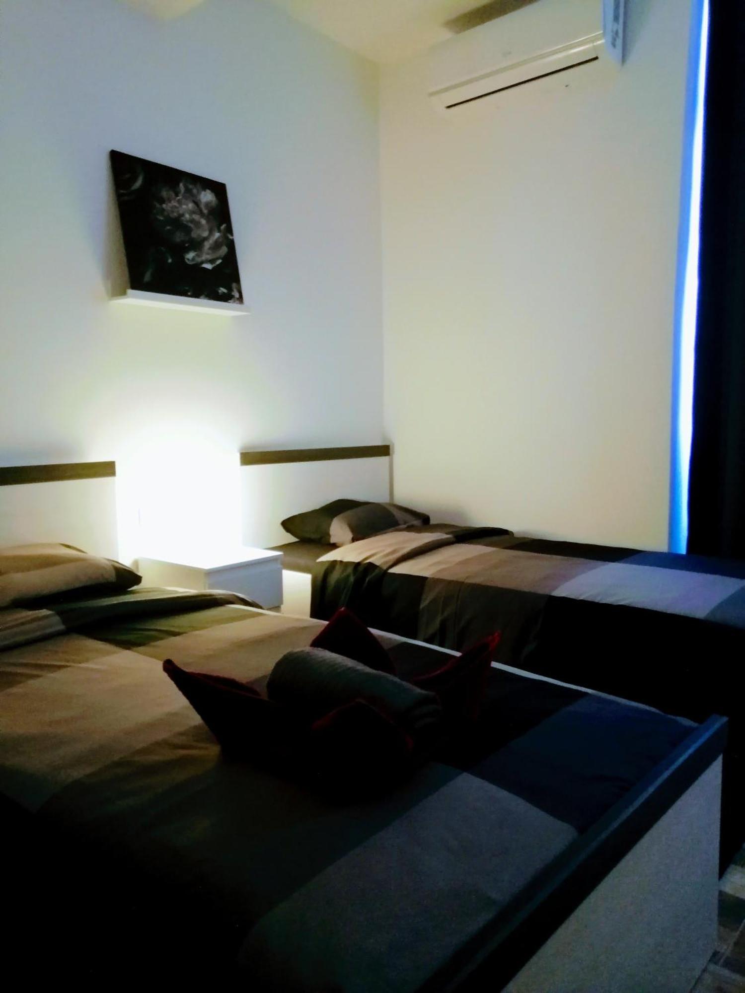 Zpula Center Studio Apartments Kültér fotó