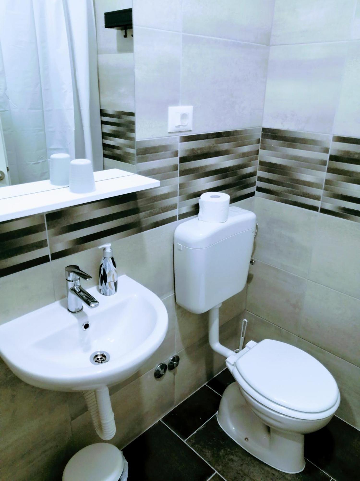 Zpula Center Studio Apartments Kültér fotó